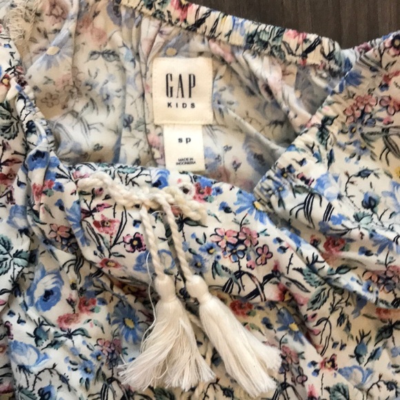 Gap Kids Girls Floral Romper Small (6-7) - Picture 2 of 4